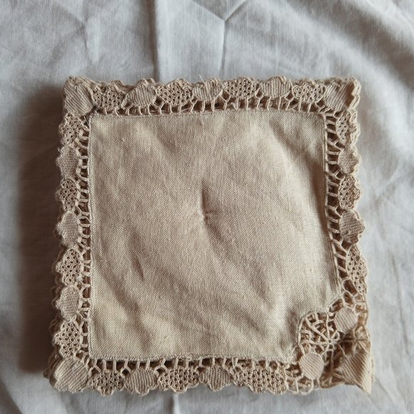 Vintage Cream Linen & Lace Cocktail Napkins & Coasters (12 of each) - Picture 2 of 6